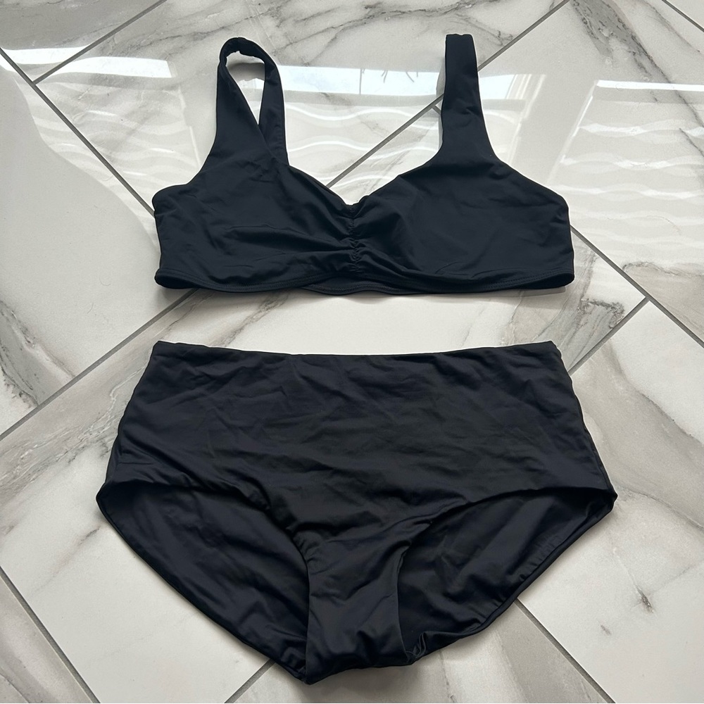 Frankie’s Bikinis black bikini XL bikini top and L bikini bottom great condition